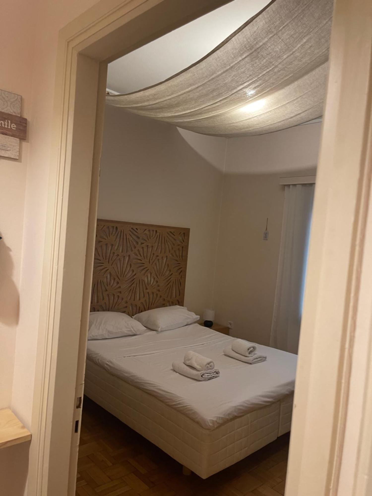 Athens City Hub Bagian luar foto